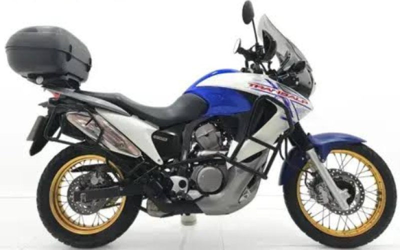 Honda Transalp XL700V